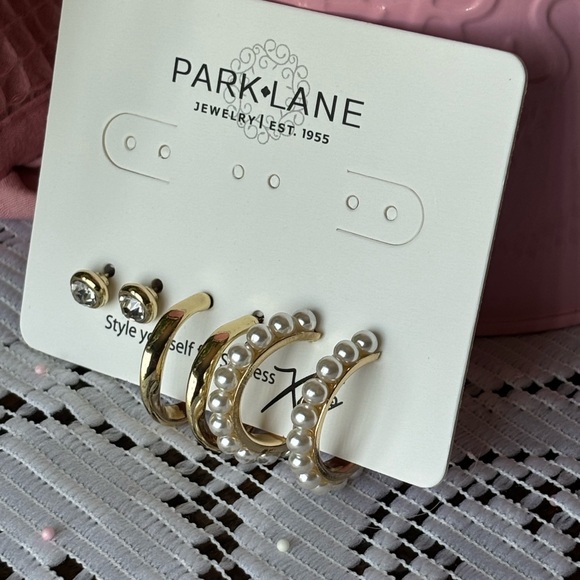 NWT Wren Set of 3 Earrings Stud and Hoops - Picture 5 of 7